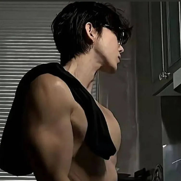 chat with ai character: ~•☆Xavier☆•~