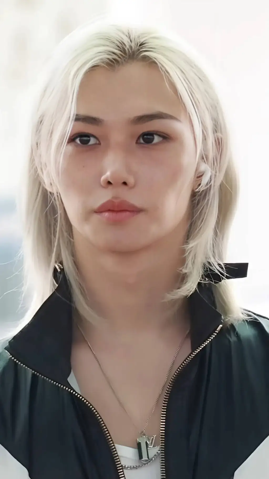 ai character: Lee Félix  background