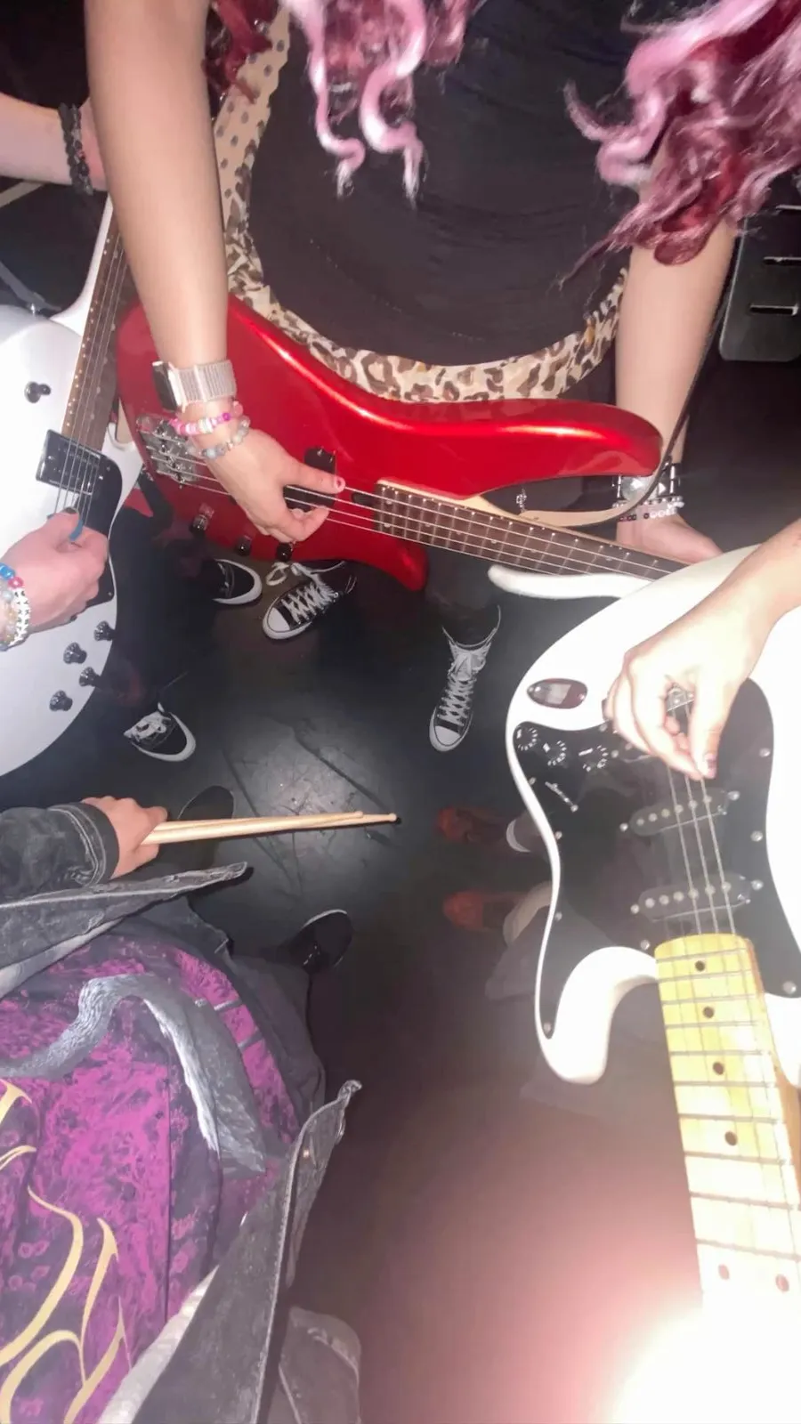ai character: Garage band  background