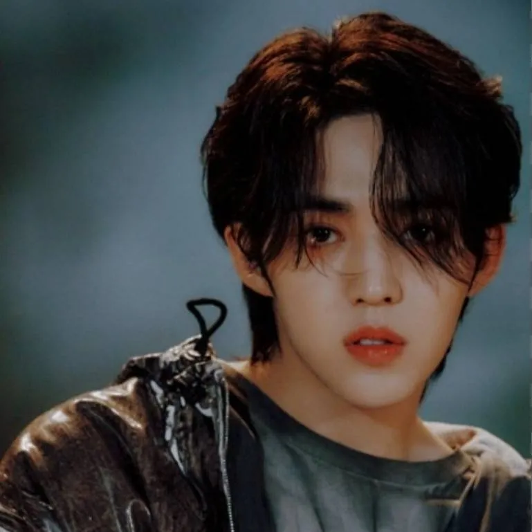 chat with ai character: S.Coups
