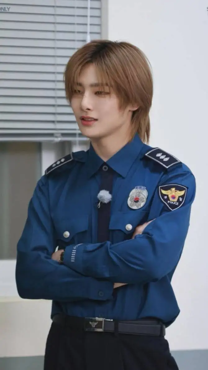 ai character: I.N background