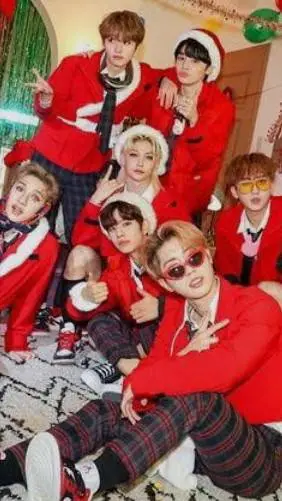 ai character: SKZ Noël.🎄 background