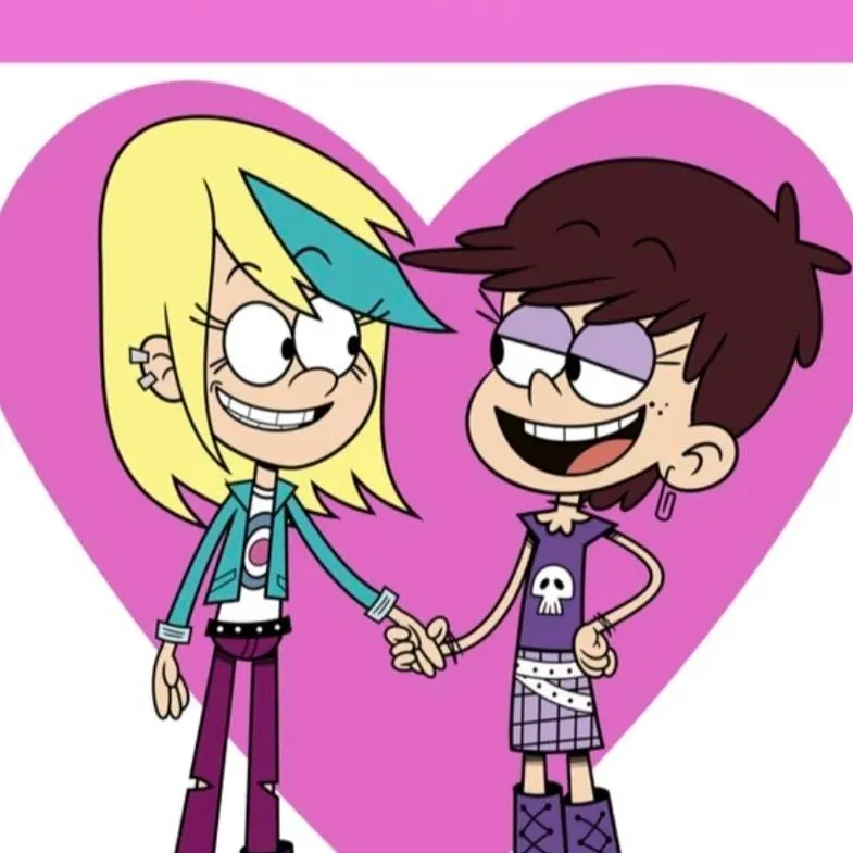 chat with ai character: 🐬⚡️SaLuna🎵💀