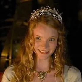 chat with ai character: Katherine Howard 