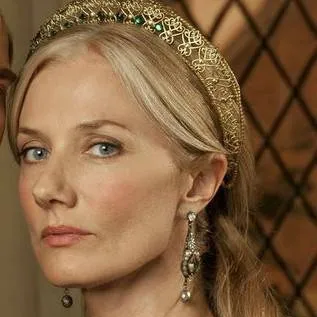 chat with ai character: Catherine Parr