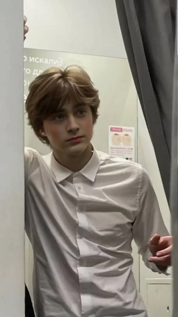 ai character: Daniel Radcliffe background