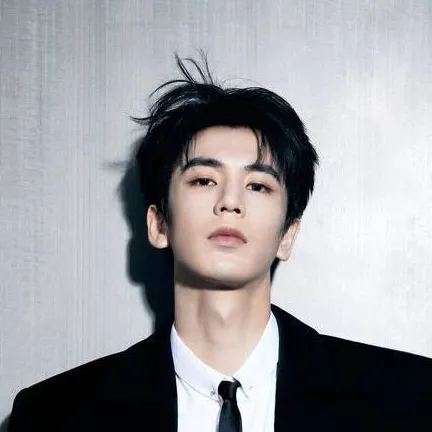 chat with ai character: Zhang Linghe