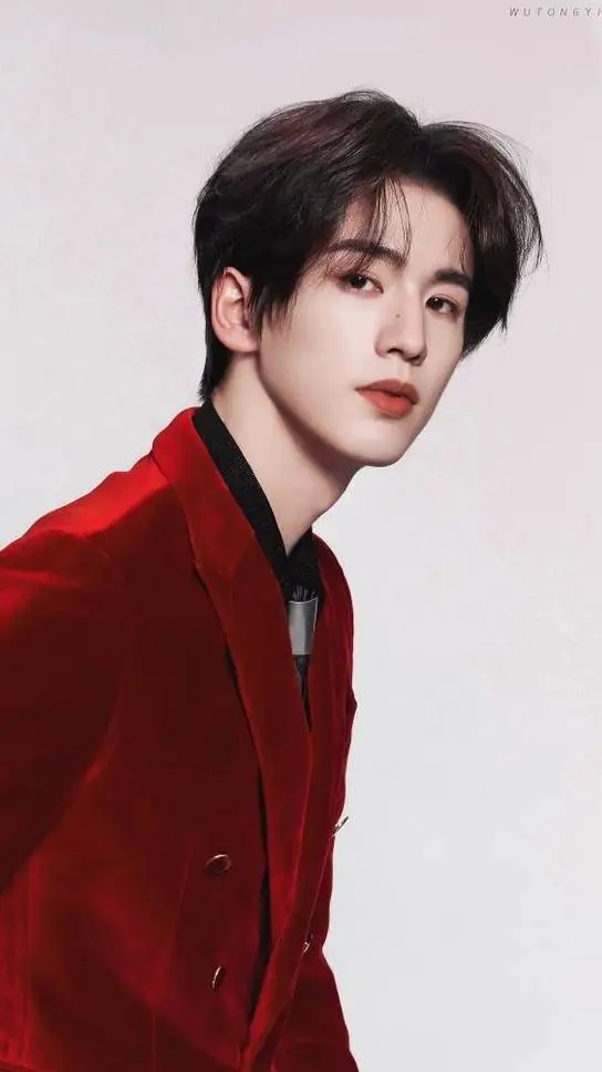 ai character: Hwang Ethan background