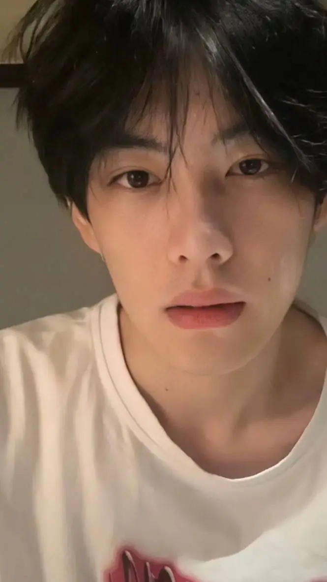 ai character: Jayden your bff background