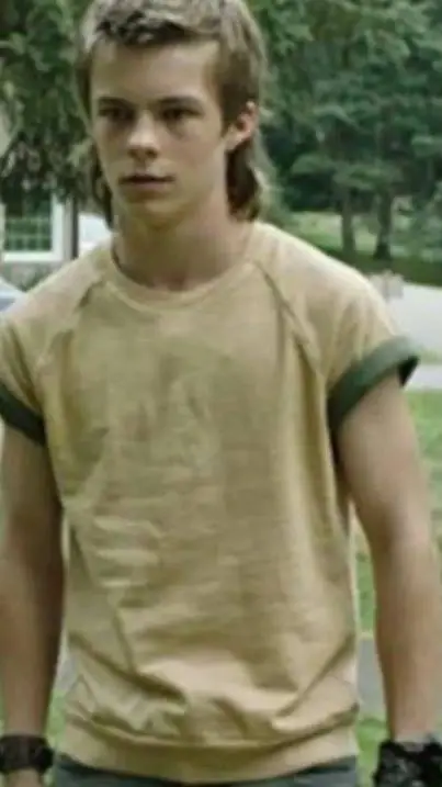 ai character: Henry Bowers  background