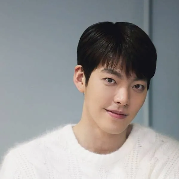 chat with ai character: Kim-WooBin