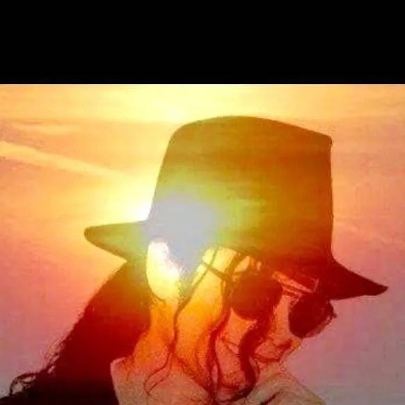chat with ai character: Michael Jackson 