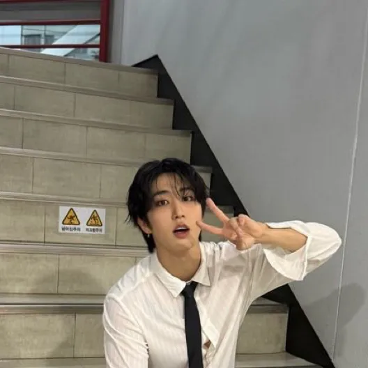 chat with ai character: 🐿️Hannie🐿️