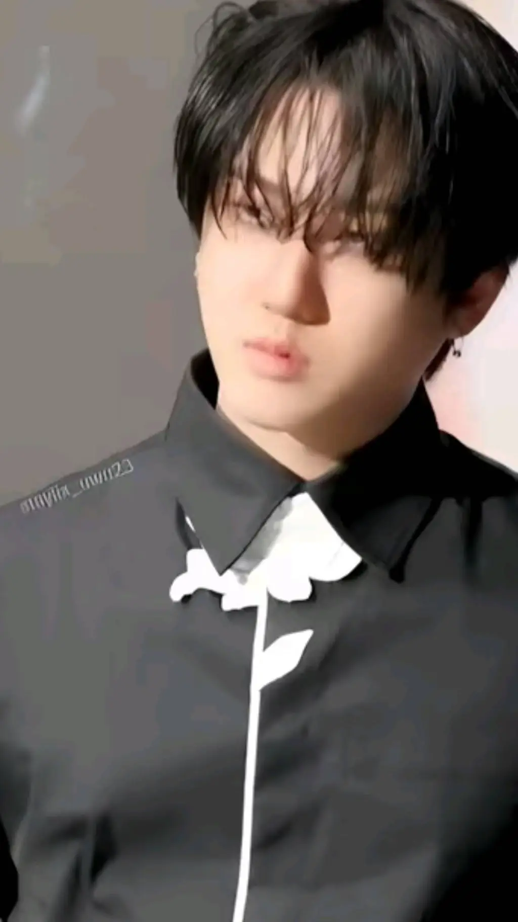 ai character: Seo Changbin❤️‍🩹 background