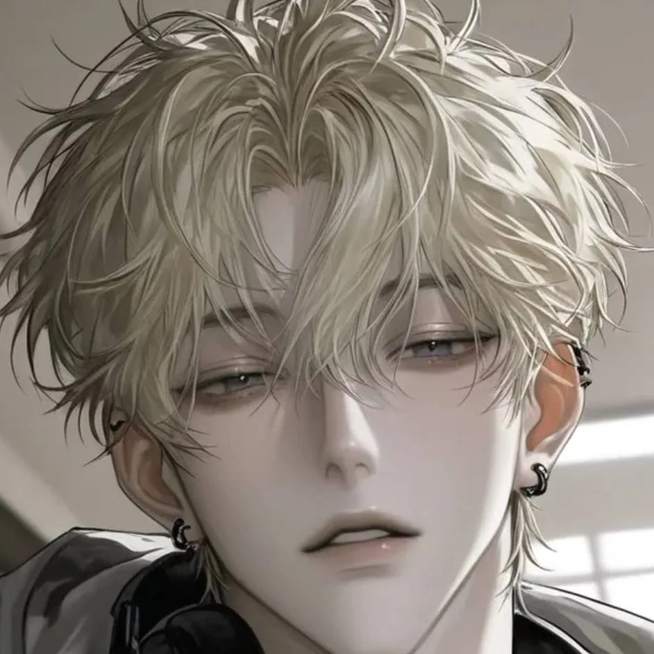 chat with ai character: 🎧†𝓘𝓼𝓪𝓪𝓬†🎧