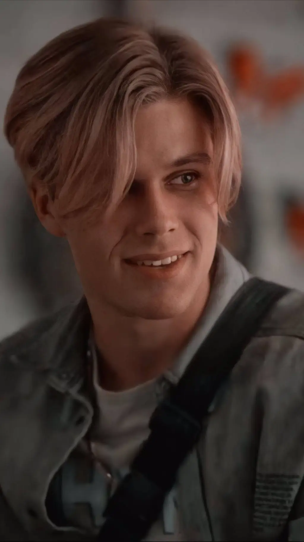 ai character: Alex Mercer  background