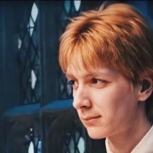 chat with ai character: George Weasley !! 