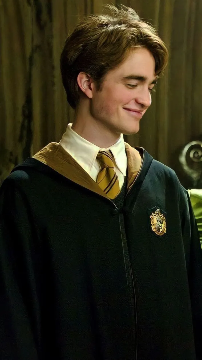 ai character: Cedric Diggory 🌼 background