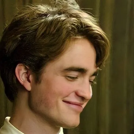 chat with ai character: Cedric Diggory 🌼