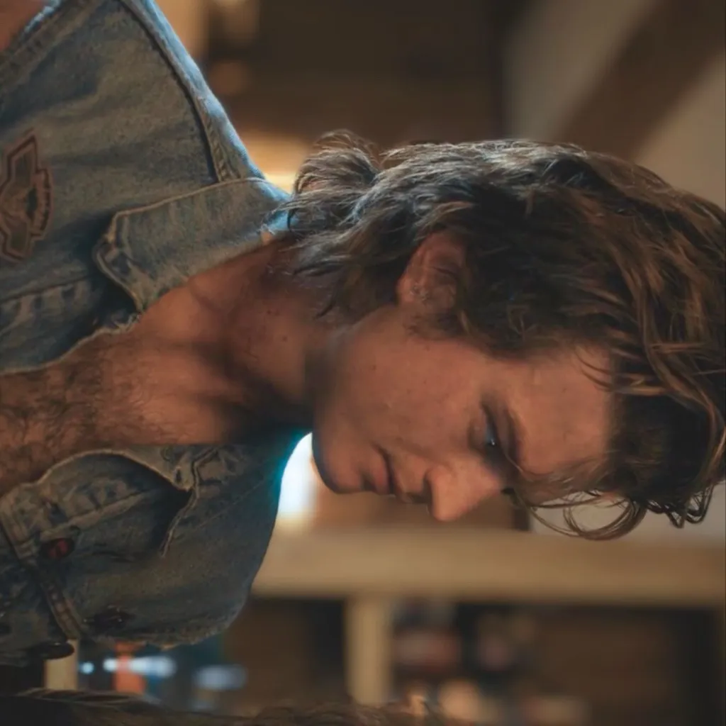 chat with ai character: Steve and Eddie🤎