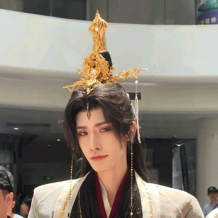 chat with ai character: Zhao