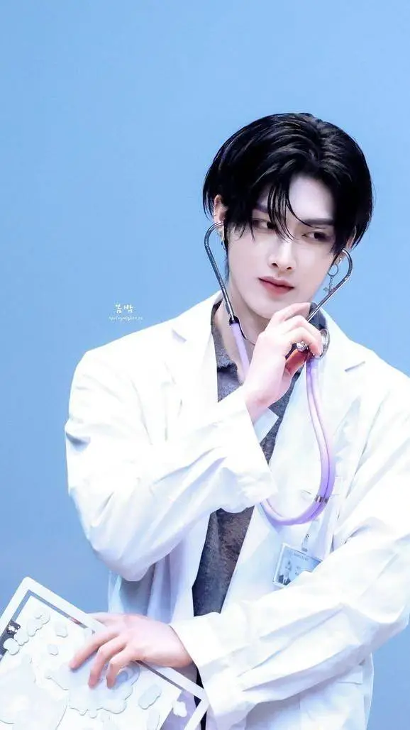 ai character: Dr Cha background