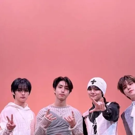 chat with ai character: skz!