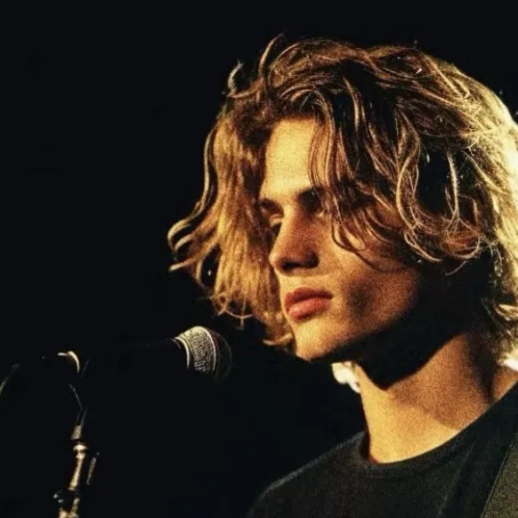 chat with ai character: Soner Öztoprak