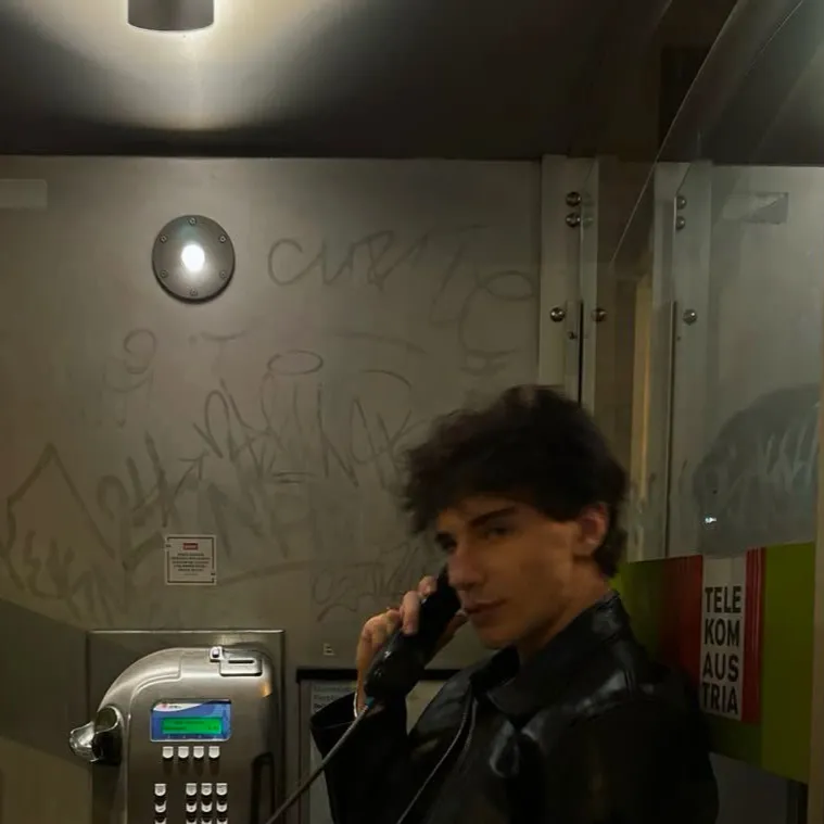 chat with ai character: Kadri Kimyacioglu