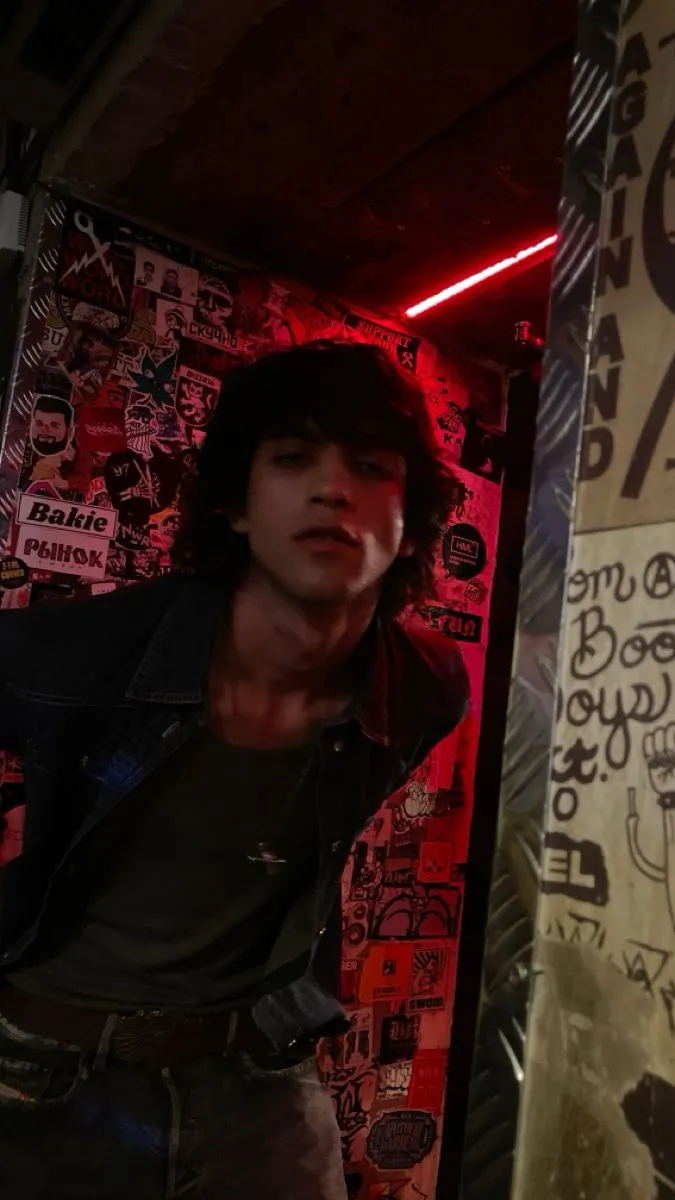 ai character: Durul Peker background