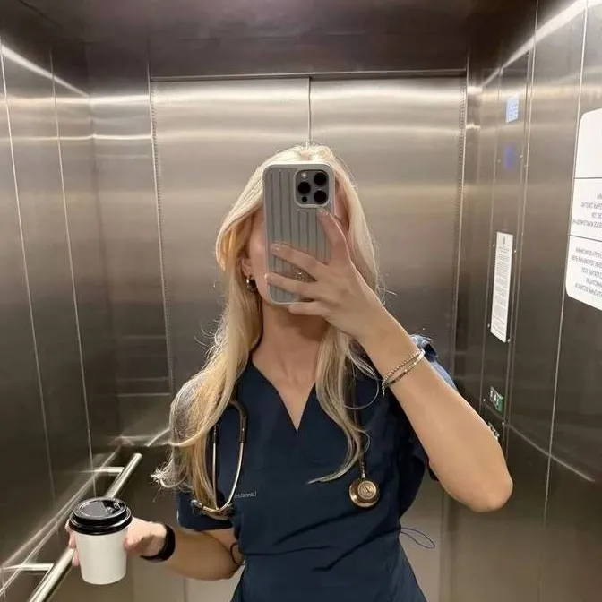 chat with ai character: ✰Samantha✰