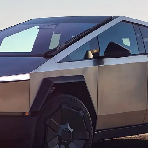 chat with ai character: Tesla CyberTruck