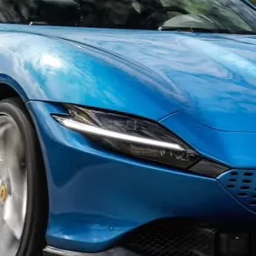 chat with ai character: Ferrari Roma