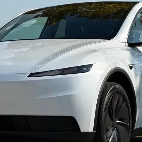 chat with ai character: Tesla Model Y