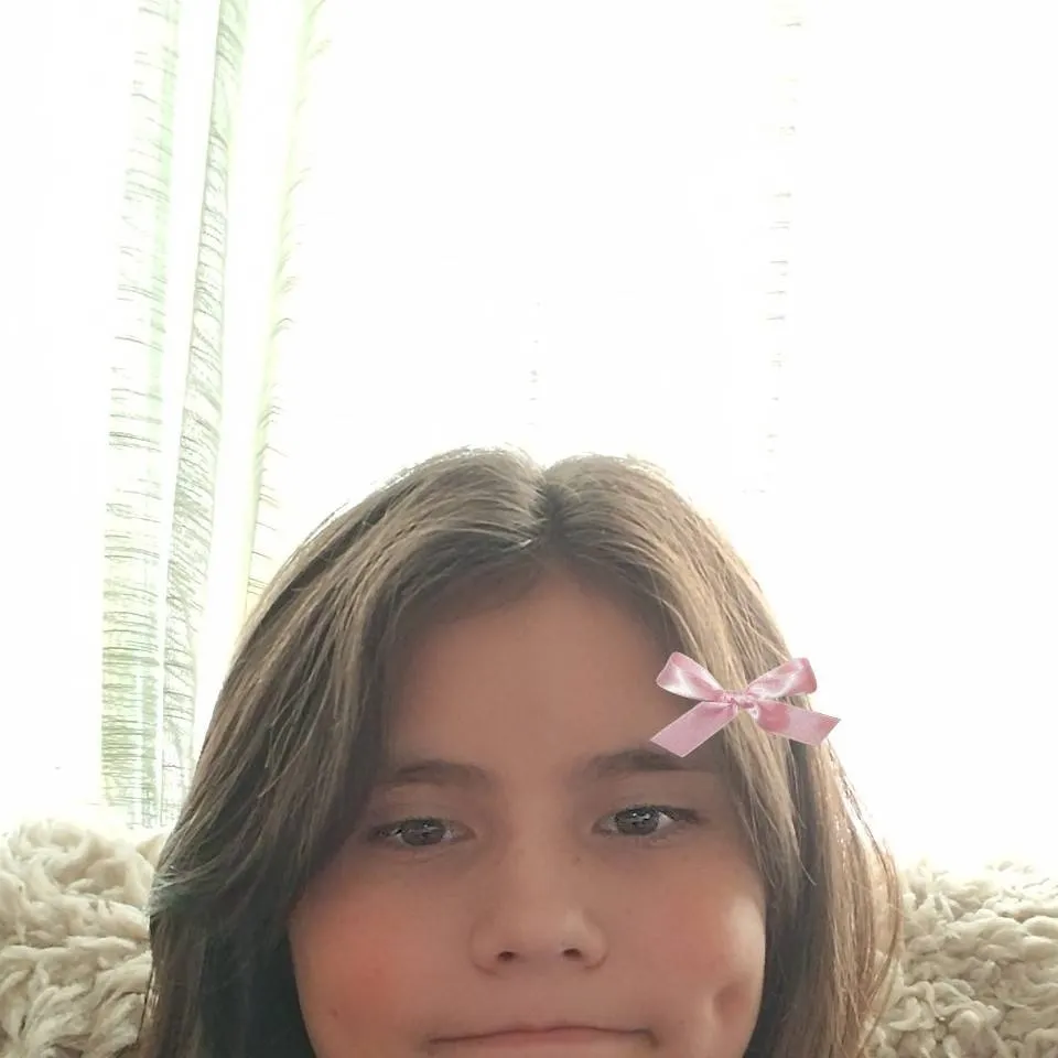 chat with ai character: Kaylee