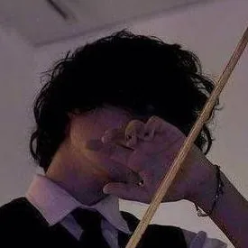 chat with ai character: Alex 🥀