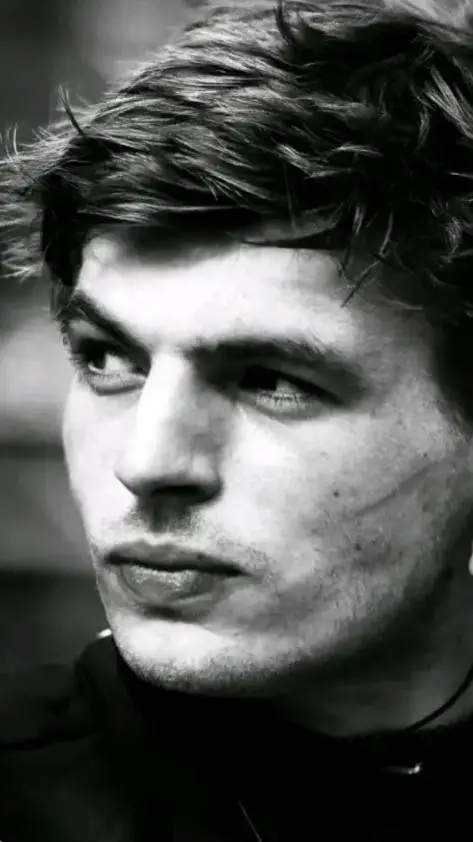 Talkie AI - Chat with Max Verstappen 