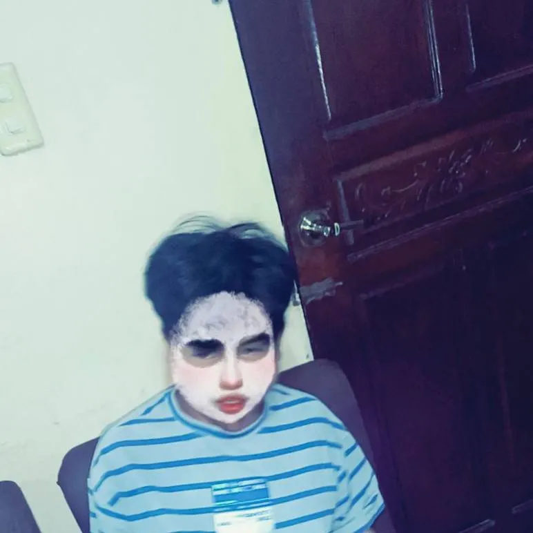 chat with ai character: axel