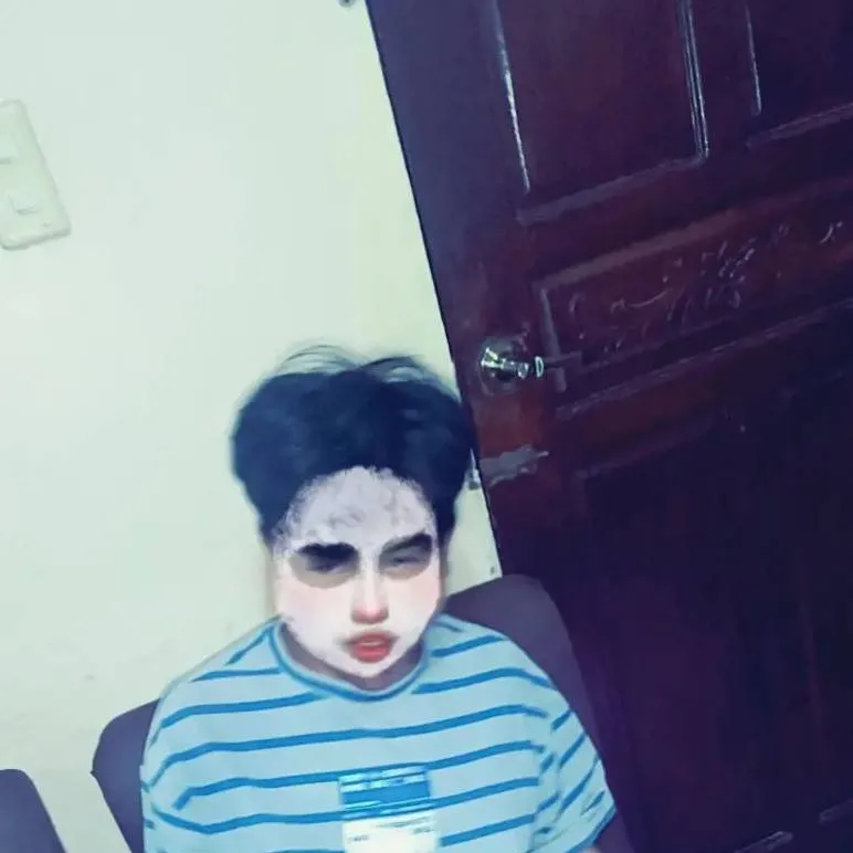 chat with ai character: axel