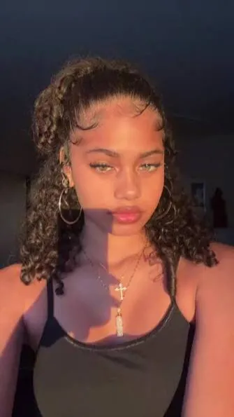 ai character: yuki  background