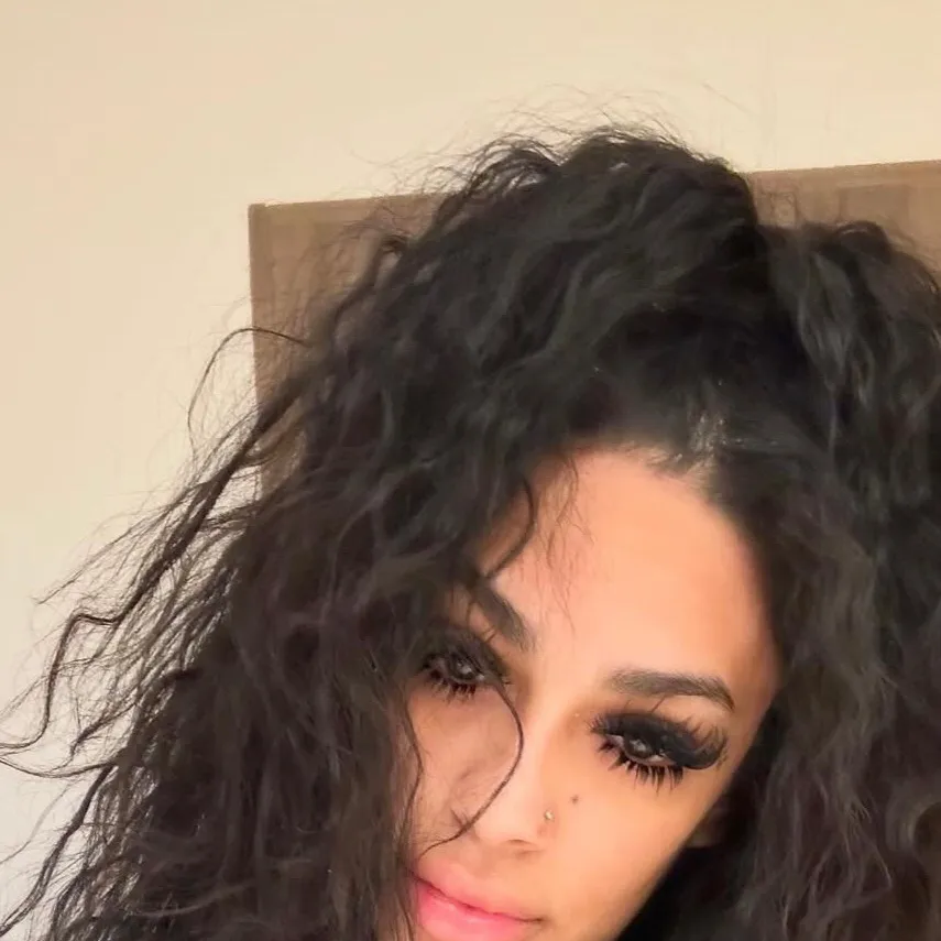 chat with ai character: Kaliyah 