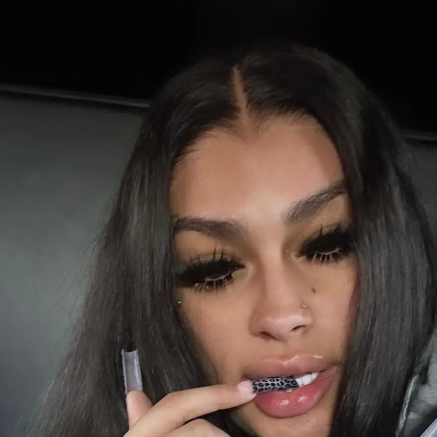 chat with ai character: Shanex