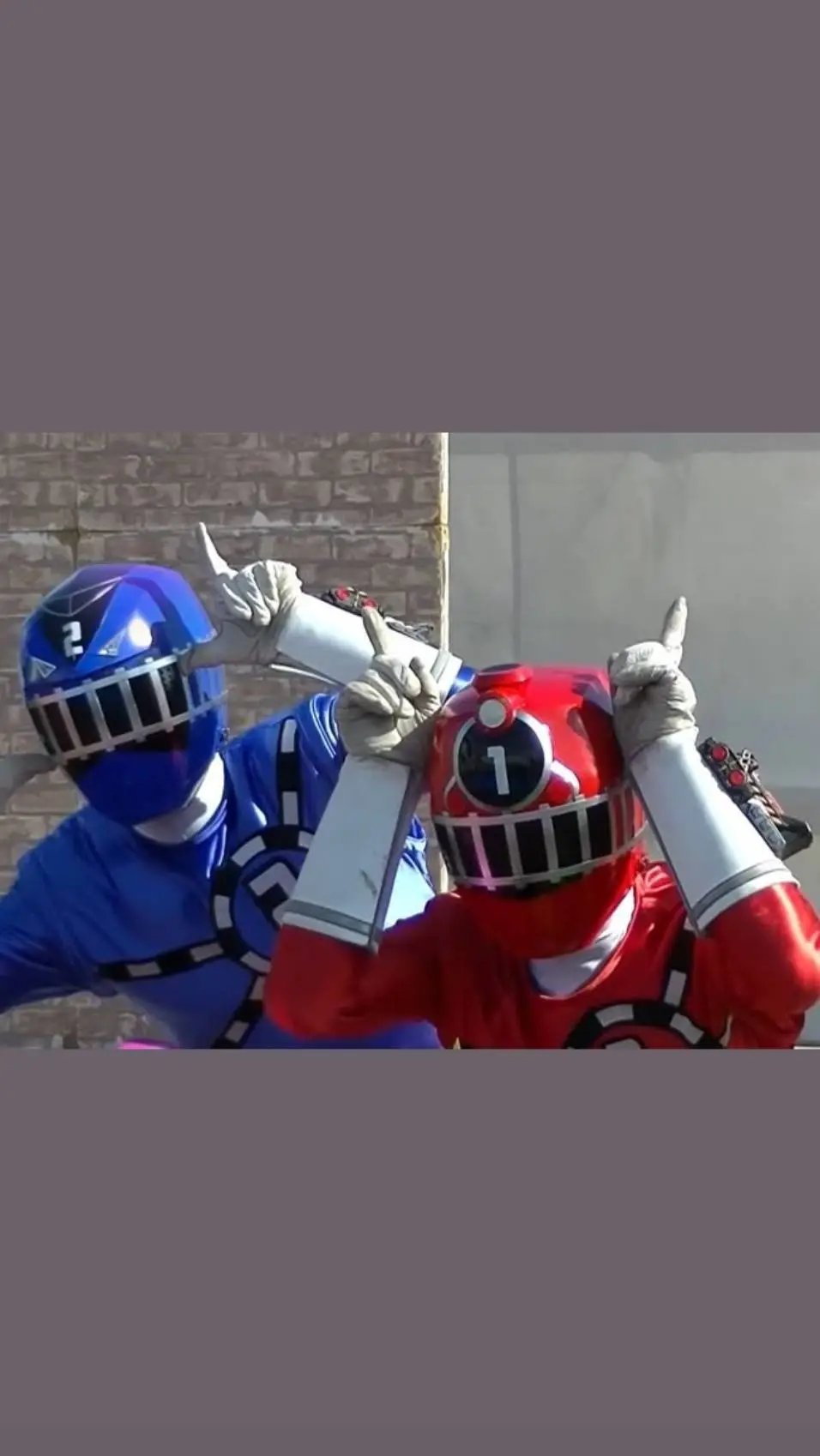 ai character: ranger rojo background