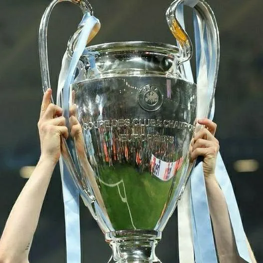 chat with ai character: Kevin debruy 