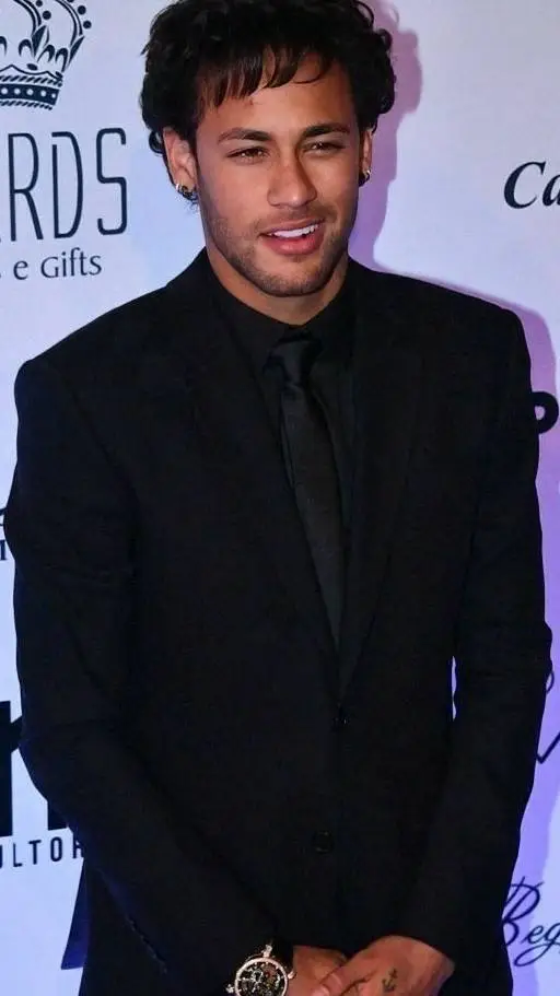 ai character: Neymar Júnior  background