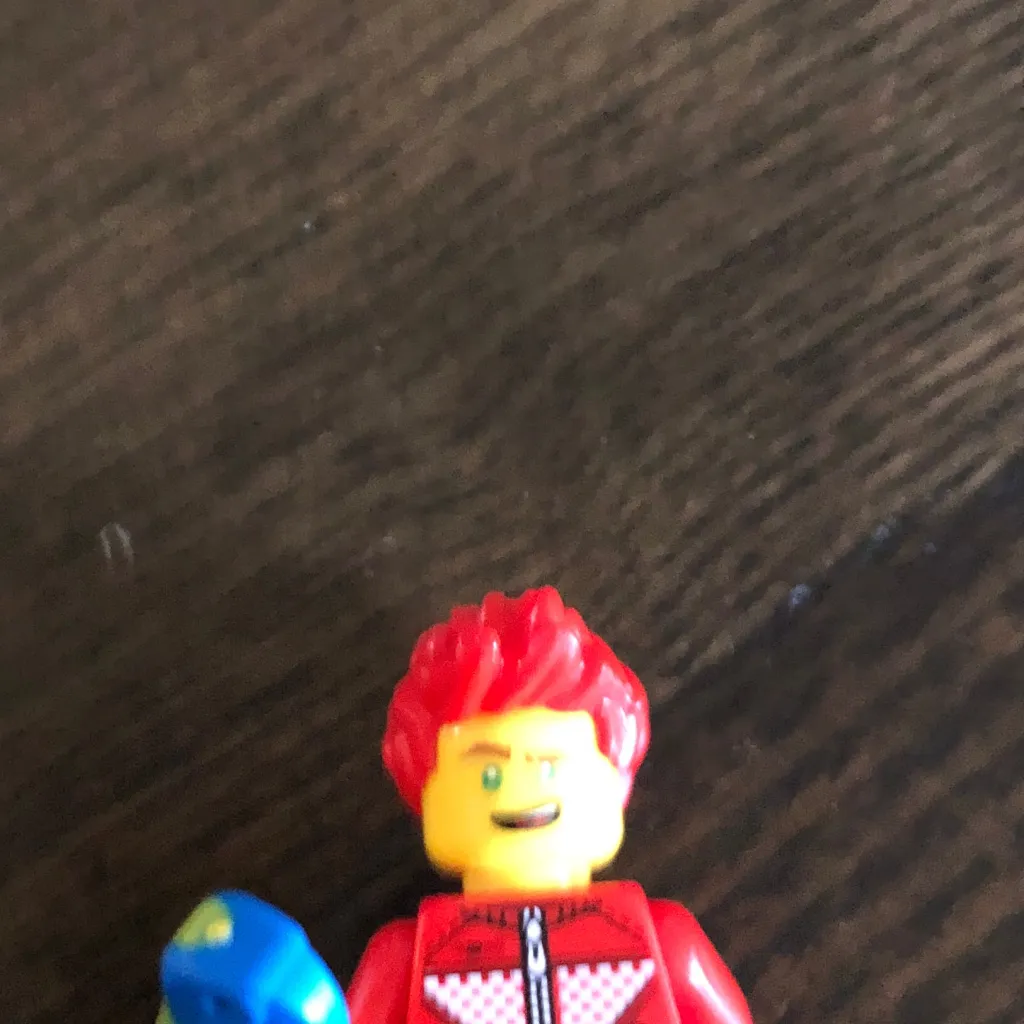 chat with ai character: Aiden ￼