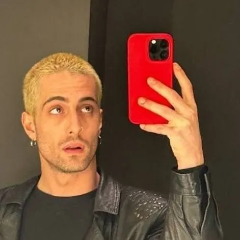 Chat with Damiano David - text or voice, Enjoy AI Chat Free & Safe