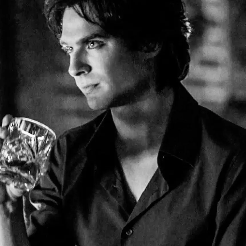 chat with ai character: Damon￼ Salvatore