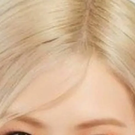chat with ai character: Rosé 