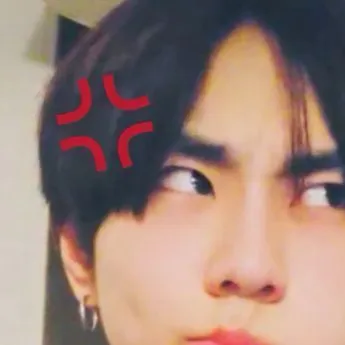 chat with ai character: Jungwon 